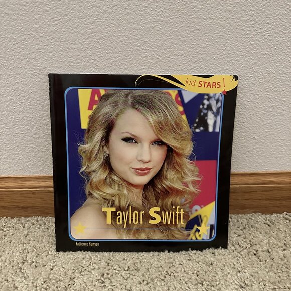 Taylor Swift Kid Stars Book - Picture 1 of 2